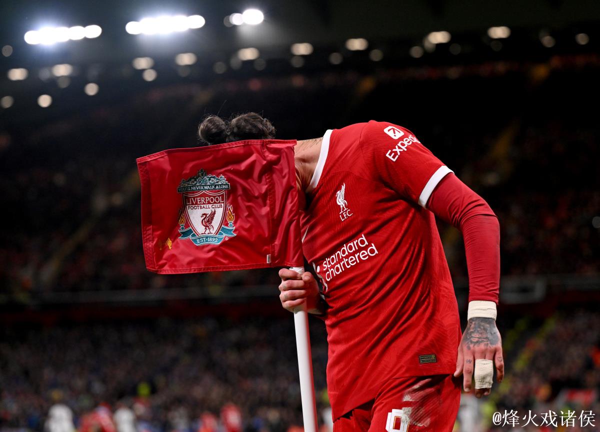 德甲官方：莱万荣膺本轮最佳球员 新赛季5战轰入9球